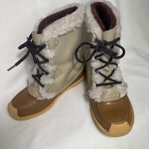 Sorel Nanook Women’s Beige Tan Winter Snow Boots Wool Lined Size 8
